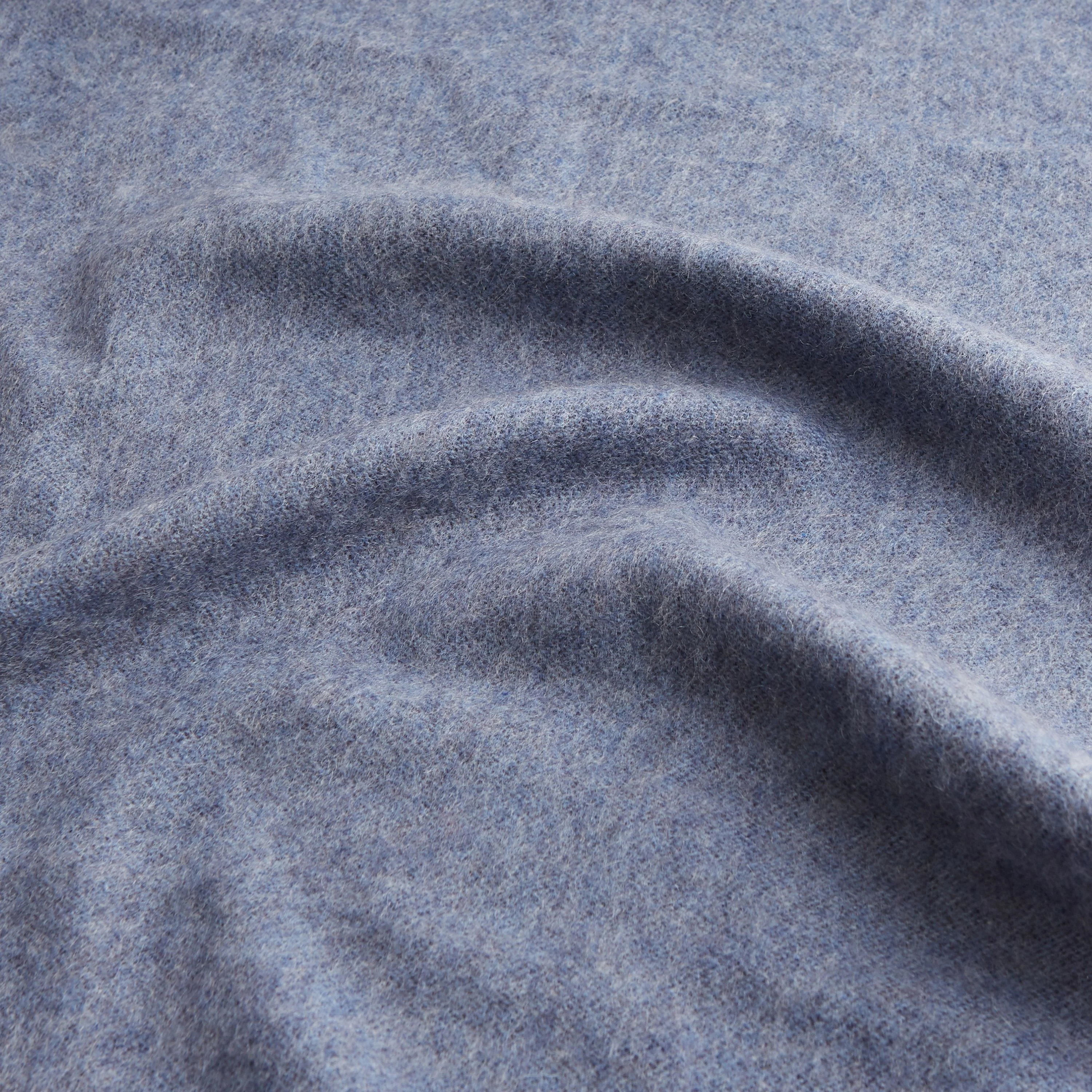 Arran Reversible Navy and Blue Cashmere Scarf - Image 3