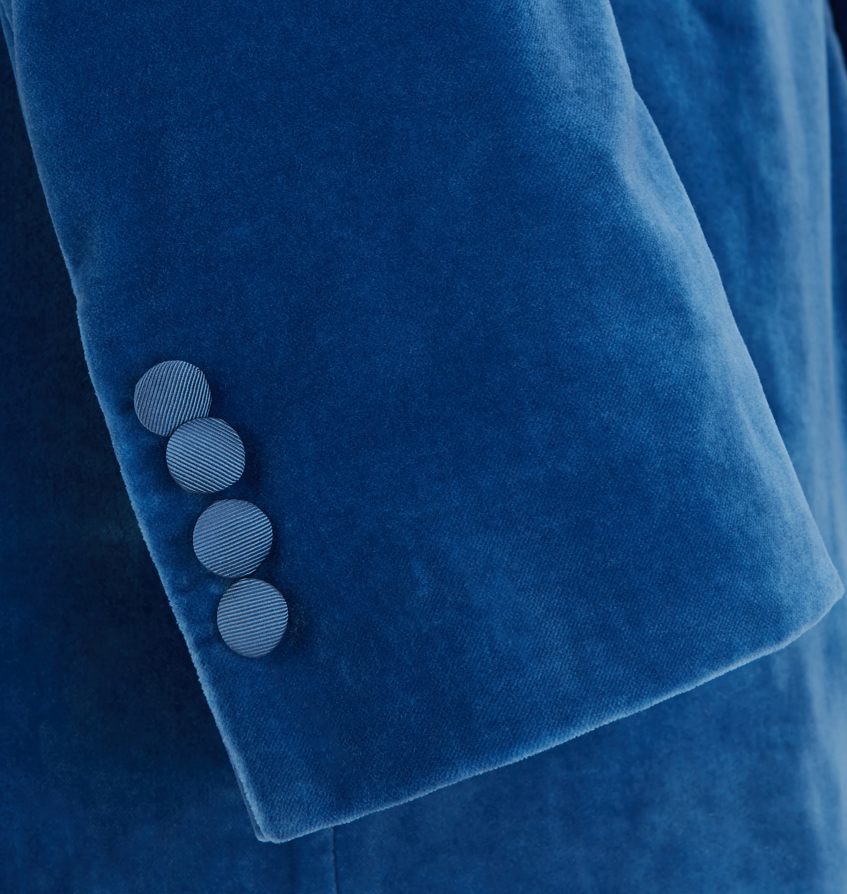 Balinteer Blue Velvet Jacket - Image 3