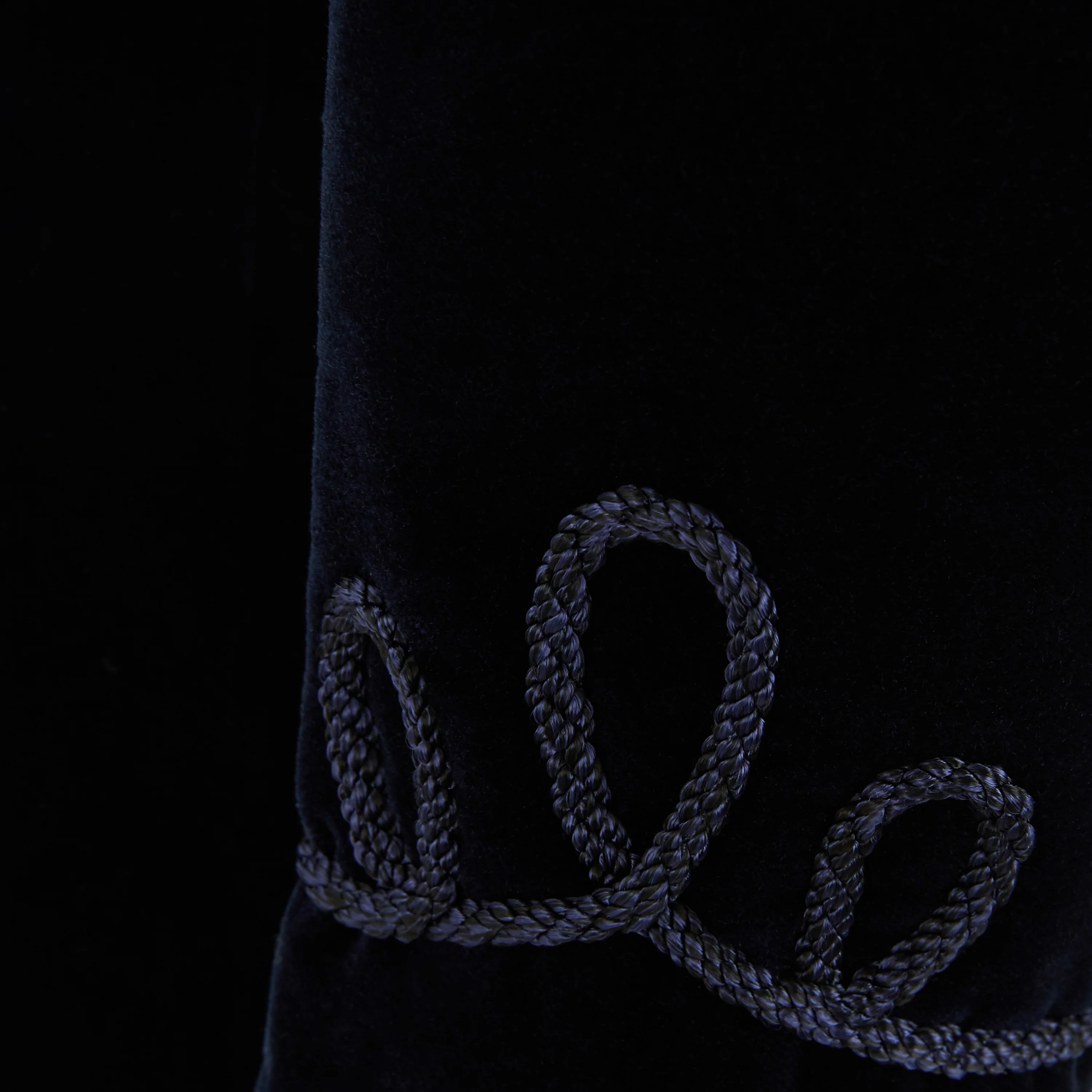 Bloomsbury Navy Velvet Jacket - Image 4